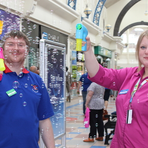 The Entertainer store manager Jo, demonstrating bubbles.